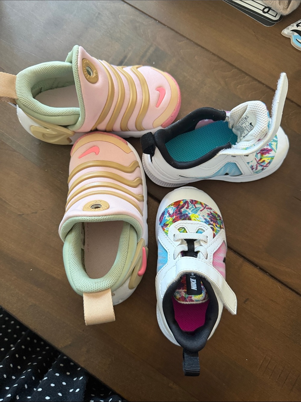Nike toddler, baby shoes  Slip-On Sneakers SIze 4&6 NWOT